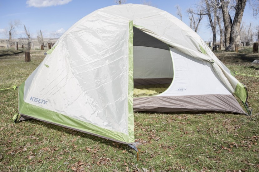 kelty salida 2 - the kelty salida 2 offers a single door and vestibule space.