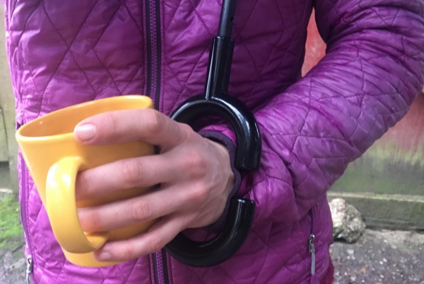 glamore creative cars reverse - the c-shaped handle is almost "hands free!"