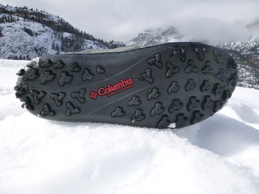 columbia minx mid ii omni-heat - the lug pattern provides great traction on snow and other slippery...