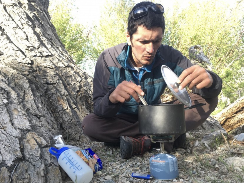 primus classic trail - dinner time. this stove performs best in sheltered campsites.