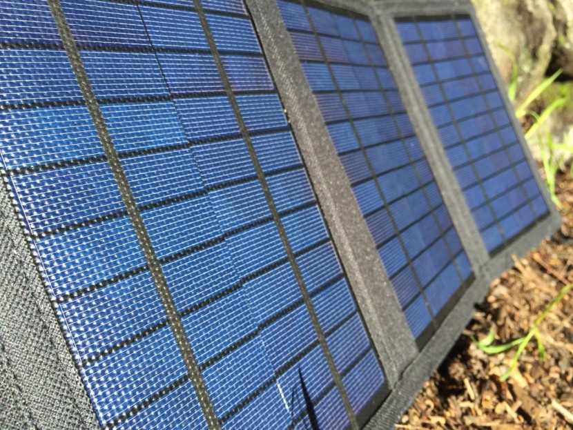 instapark mercury 10w - a close up of the mercury 10w shows the durable construction that...