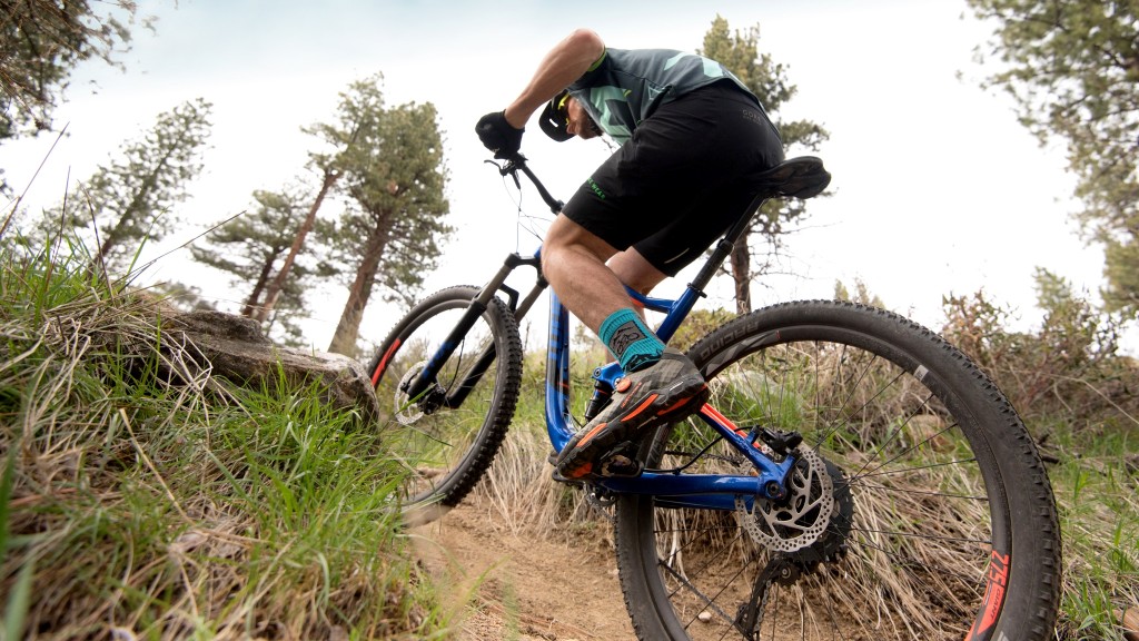 giant anthem 2 2017 - the anthem is a quick and nimble climber that navigates switchbacks...