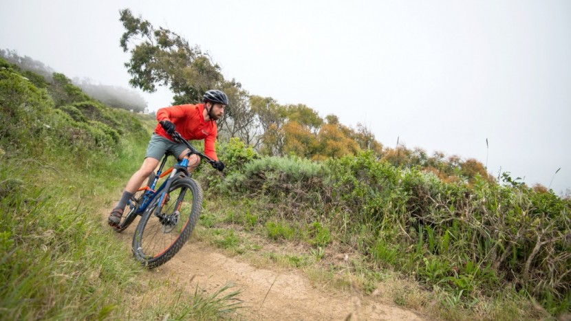 giant anthem 2 2017 - steering the anthem downhill requires minimal effort and riders are...