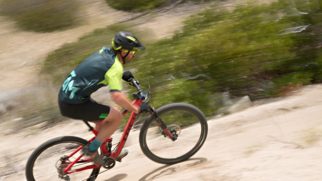 trek fuel ex 7 29 2017 - speed and momentum your best friend aboard the wagon-wheeled fuel ex.