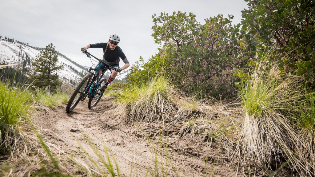 niner jet 9 1-star nx1 2017 - the jet 9 is much happier on wider swooping turns when compared to...