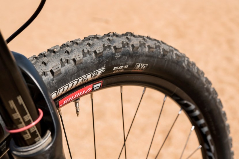 niner jet 9 1-star nx1 2017 - maxxis ardent tires on the front and rear of the niner offer just...