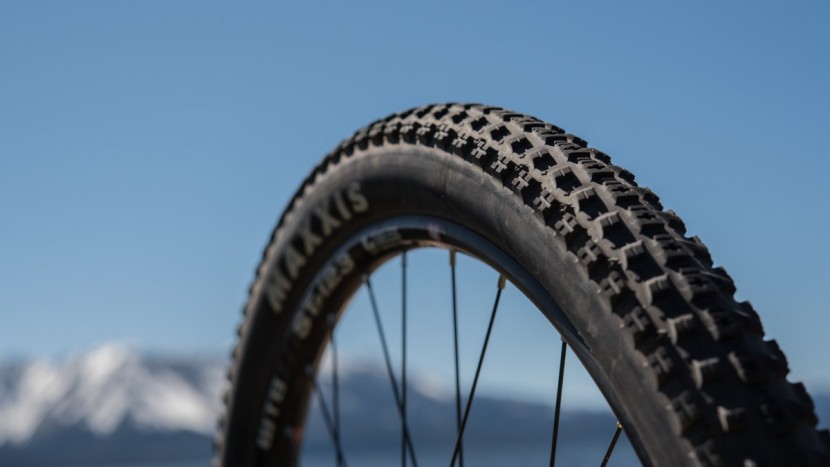 santa cruz tallboy d 29 2017 - the maxxis crossmark was reasonably obedient during our testing...