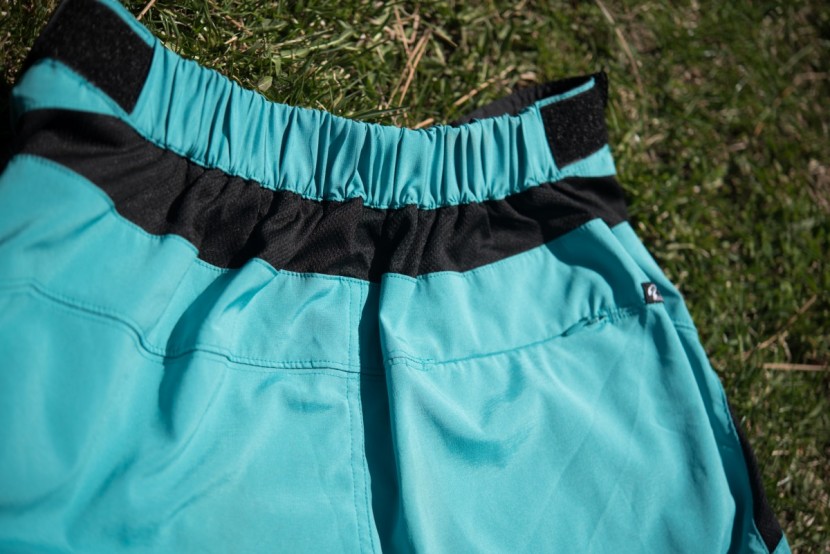 zoic ether shorts + liner - mesh ventilation below the waistband on the ether shorts.