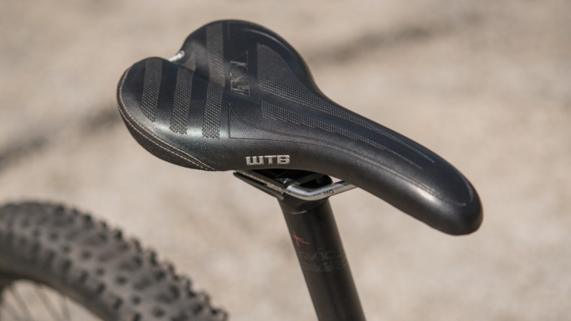 santa cruz chameleon r1+ 2017 - riders need to get very comfortable with the wtb volt saddle being...