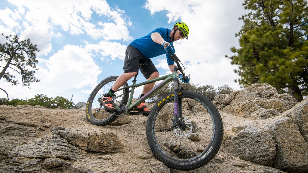 santa cruz chameleon r1+ 2017 - the fox rhythm 34 fork is super plush while offering a relatively...