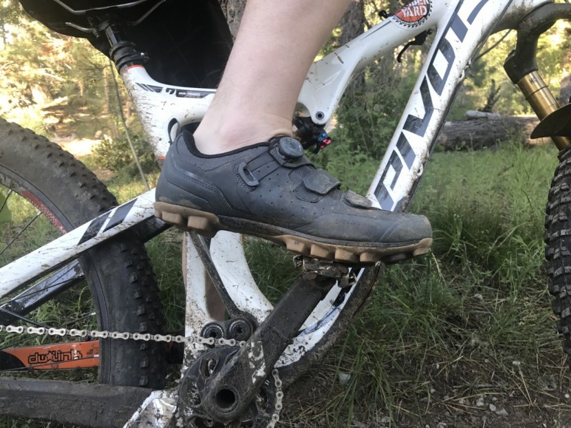 shimano xtr m9000 race - easy to engage, the xtr pedals seem to guide the cleat into the...