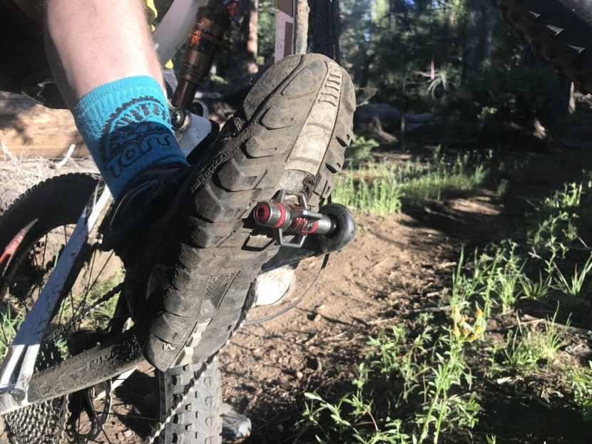 crankbrothers eggbeater 3 - small target down there, the eggbeater isn't the easiest pedal to...