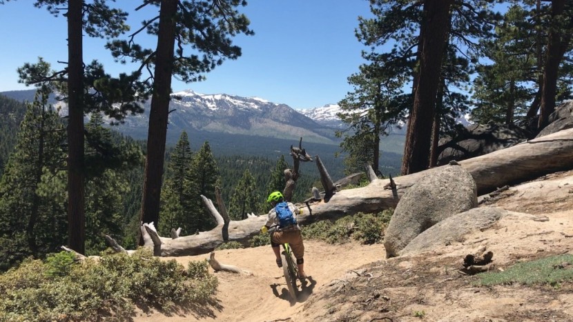 osprey syncro 10 - the pack stays put and moves with the torso no matter what the...