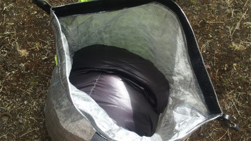 ultralight sleeping bag - the cuben fiber roll-top waterproof stuff sack of this sleeping bag...