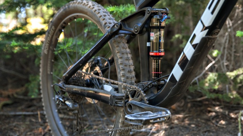 trail mountain bike - trek's active braking pivot (abp) is located on the rear axle and...