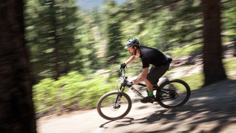 trail mountain bike - trek's remedy 8 loves being driven down flow trails.