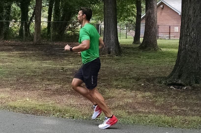 newton running distance vi - the editor taking the newton running distance 6s out during a side...