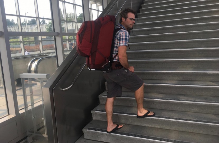 osprey ozone convertible - while all the duffel bags in our review sported shoulder straps...