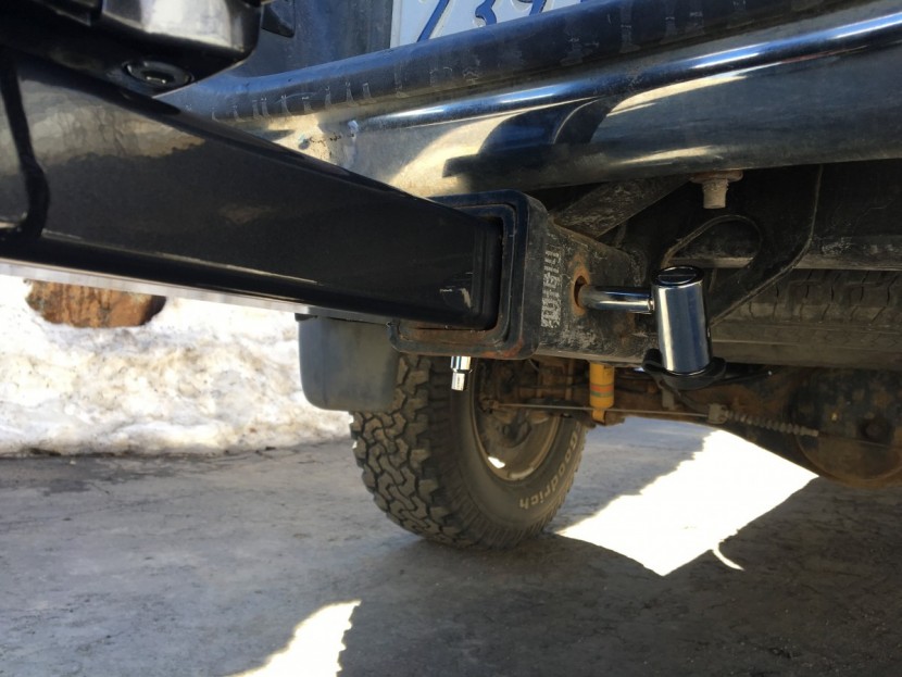 kuat sherpa 2.0 - kuat sticks with the tried and true locking hitch pin design to...