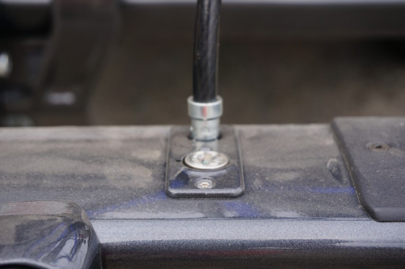 kuat sherpa 2.0 - the kuat sherpa 2.0 uses a noose style cable locking system with the...