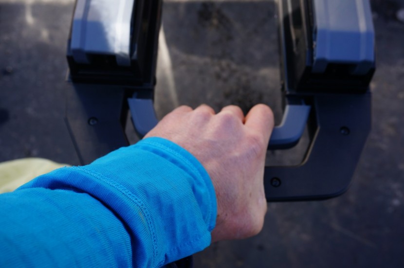 yakima dr. tray - the yakima dr. tray has a remote tilt release handle but it is much...