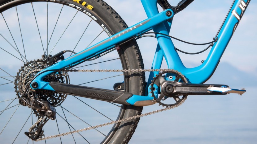 juliana furtado r 2018 - the stock bearings on the lower links of the vpp system often wear...