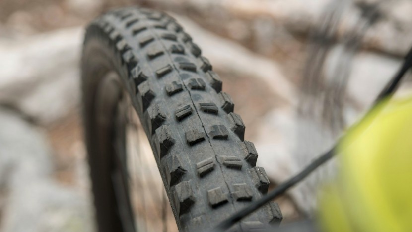 e*thirteen trs+ 2.35 tires hooked up well on mixed conditions