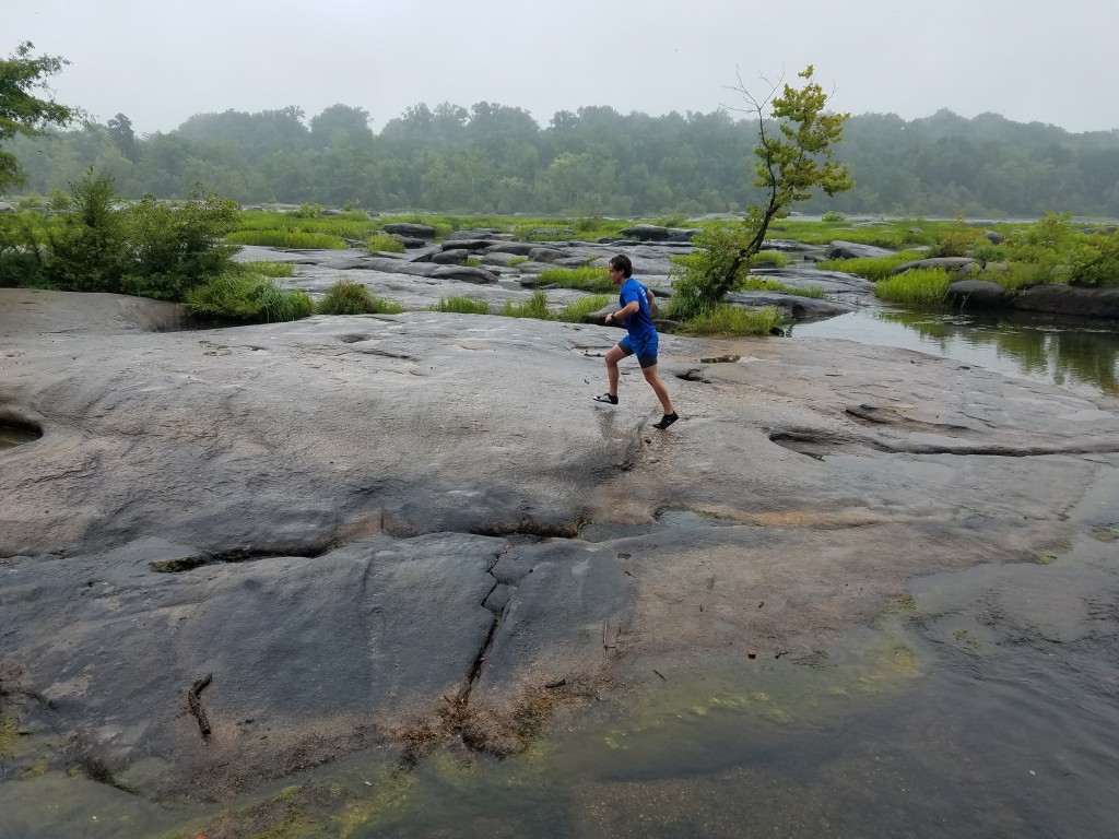 vivobarefoot primus lite - the lightweight primus gives everything back and the ground feel on...