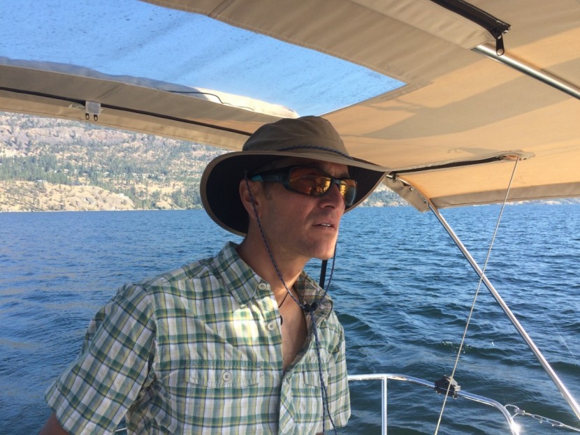 patagonia tenpenny - the tenpenny's dark under brim is great for glare prevention off the...