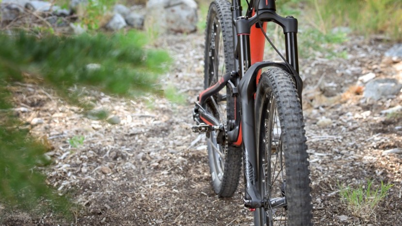 yt jeffsy al one 29 2017 - the rockshox pike is the definition of reliable.