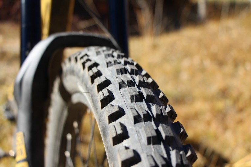 maxxis minion dhf 2.5 front tire
