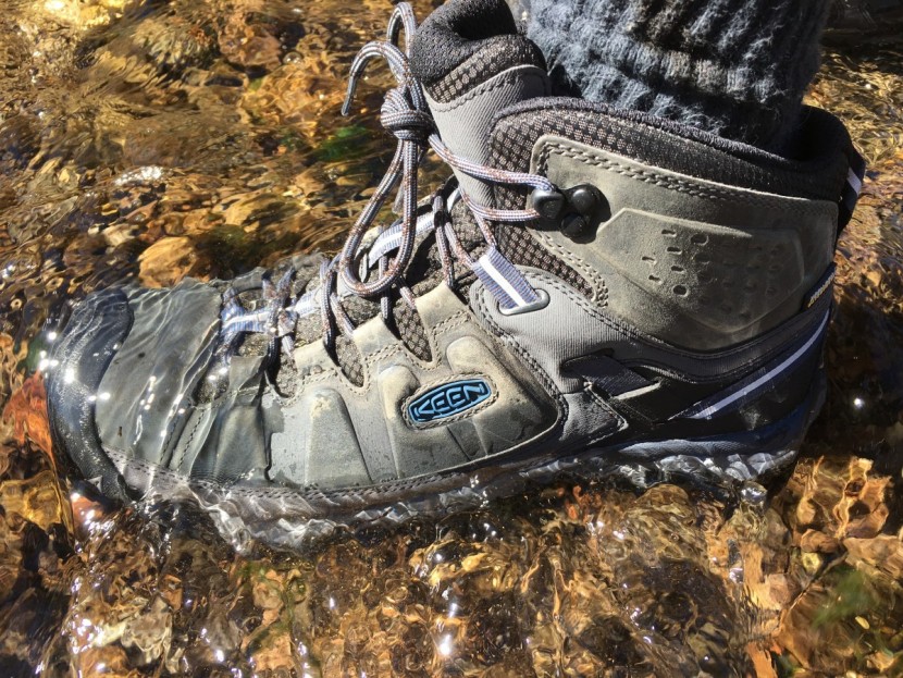 keen targhee iii mid - the oiled nubuck upper sheds water at first, but needs to be...