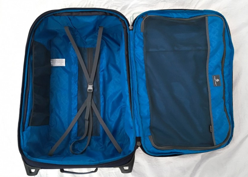 eagle creek tarmac 29" - a cavernous main storage space with options for compartmentalization.