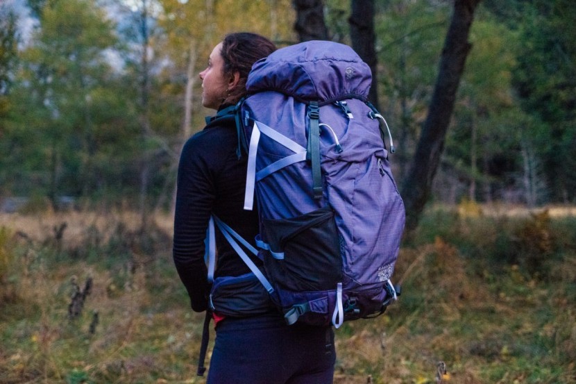 mountain hardwear ozonic 60 outdry - staying out late on the trail with the mountain hardwear ozonic...