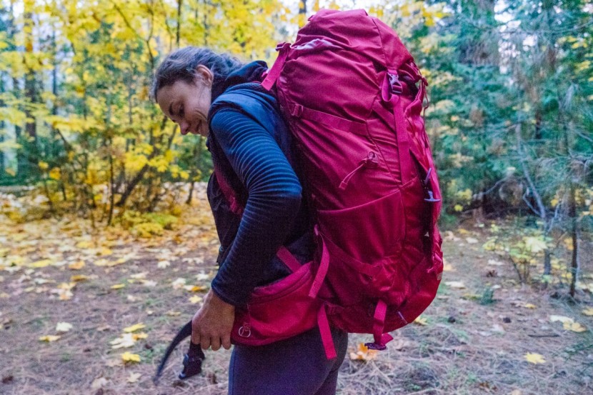 lowe alpine manaslu - the wide and comfortable hip belt on the lowe alpine manaslu makes...