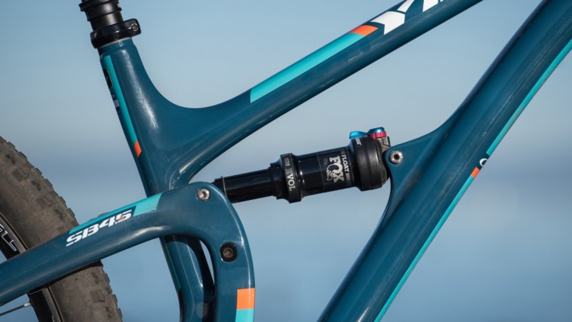 yeti sb4.5 slx/xt 2018 - 114mm of firm and harsh travel.
