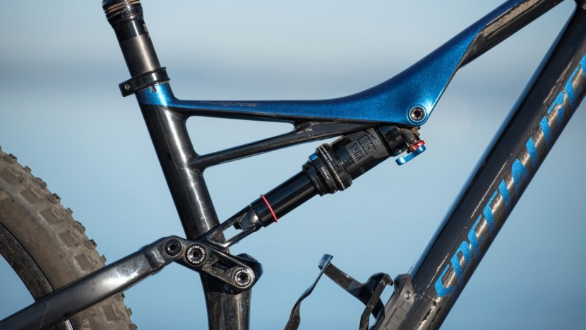 specialized stumpjumper fsr comp carbon 29 2018 - visually, the rockshox monarch rt only went through about 80% of its...