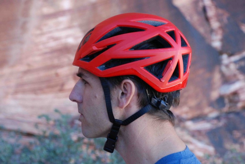 while it's easy to adjust the back of the helmet, the v-yoke on the...