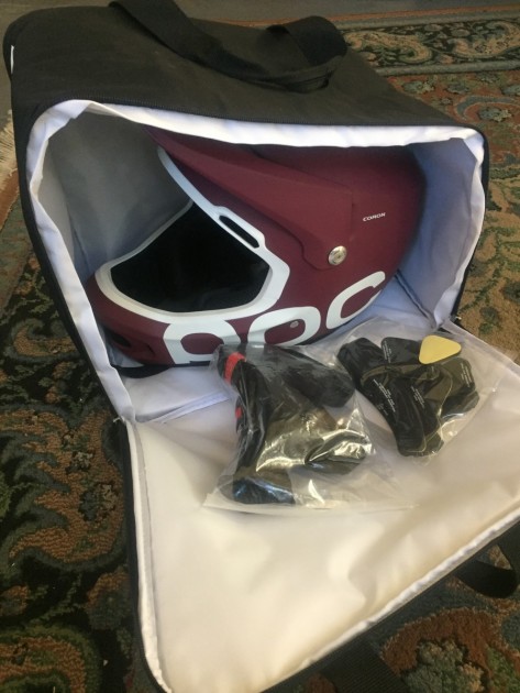 poc coron - poc coron helmet bag with extra chin pads - side entry style