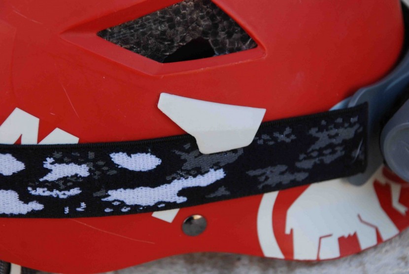 mammut el cap - the front clips are not very secure. while the back clips lock the...