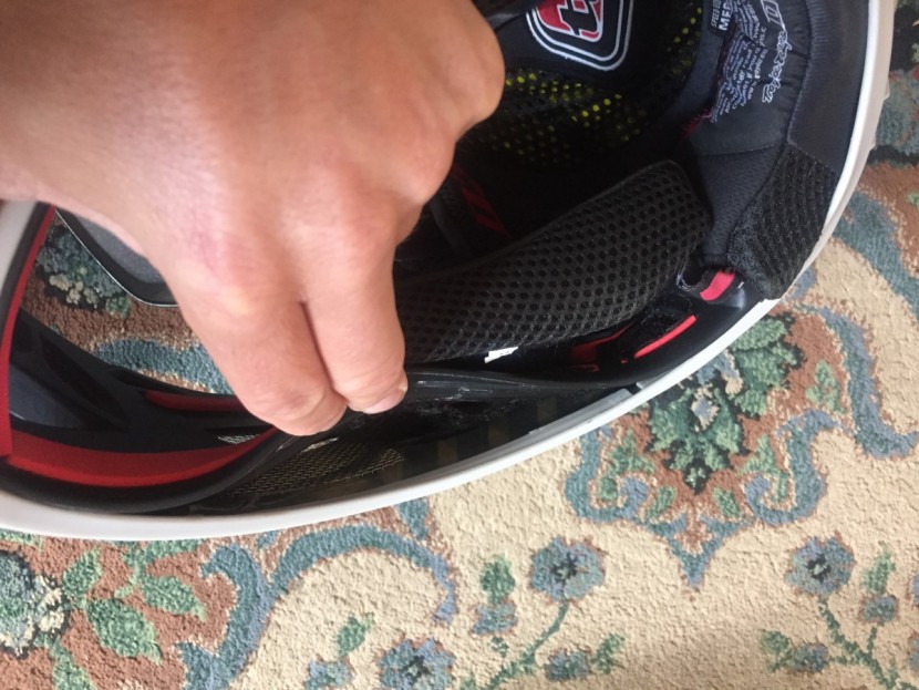 troy lee designs d3 carbon mips - plastic on the inside of the carbon detaching