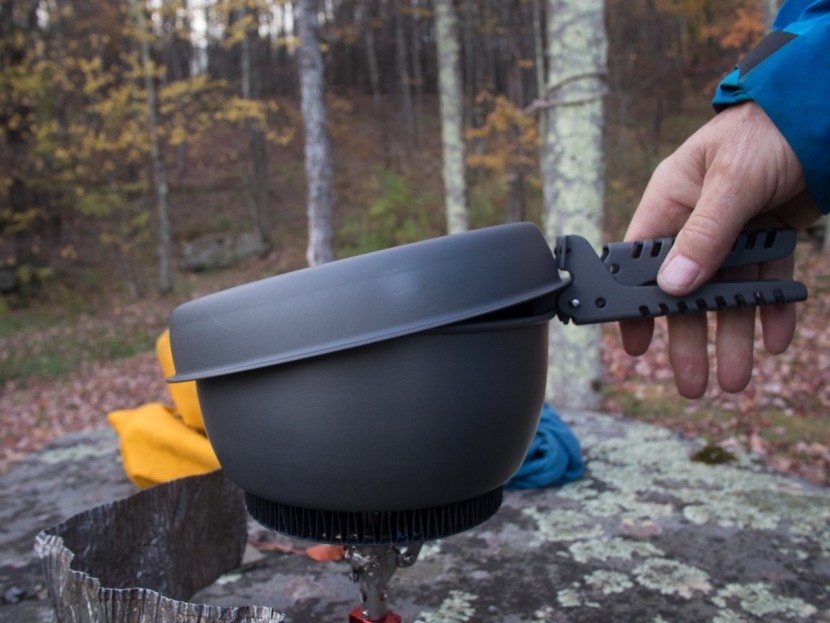 optimus terra he cookset - the frying-pan-as-lid is an idea that could work well, but it is...