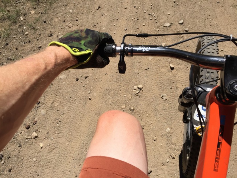 race face turbine - we aren't big fans of the turbine's universal remote lever's...