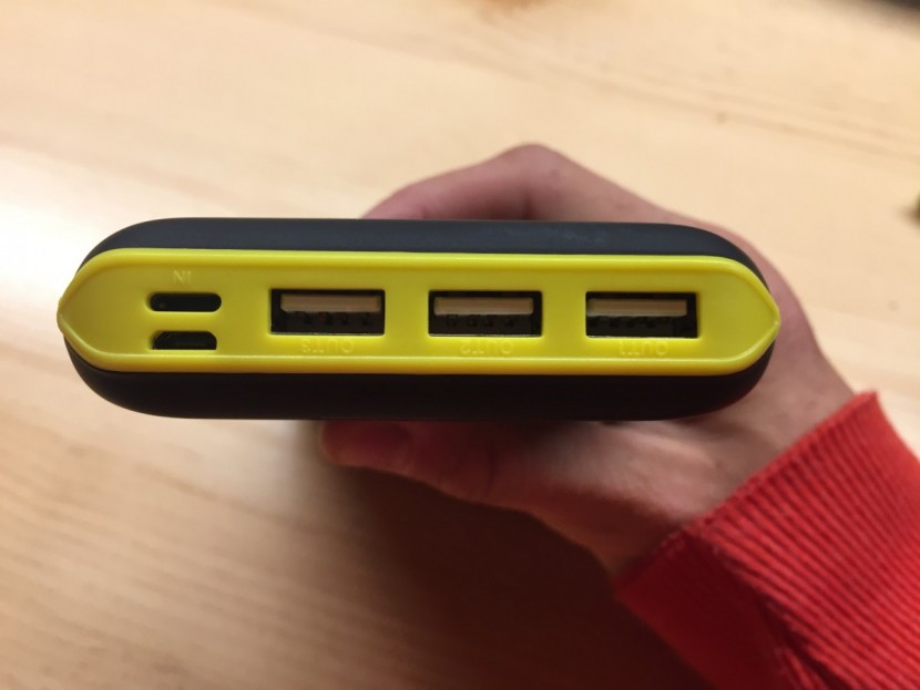 bernet 24000mah - this is the only panel that has the option to plug in three...