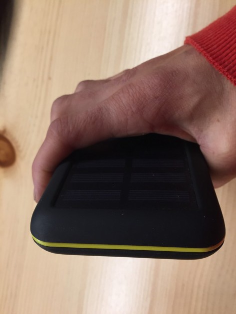 bernet 24000mah - the hand-sized battery/panel that is the bernet 24000mah. this panel...