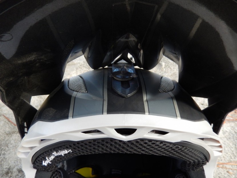 troy lee designs d3 carbon mips - tld middle visor screw