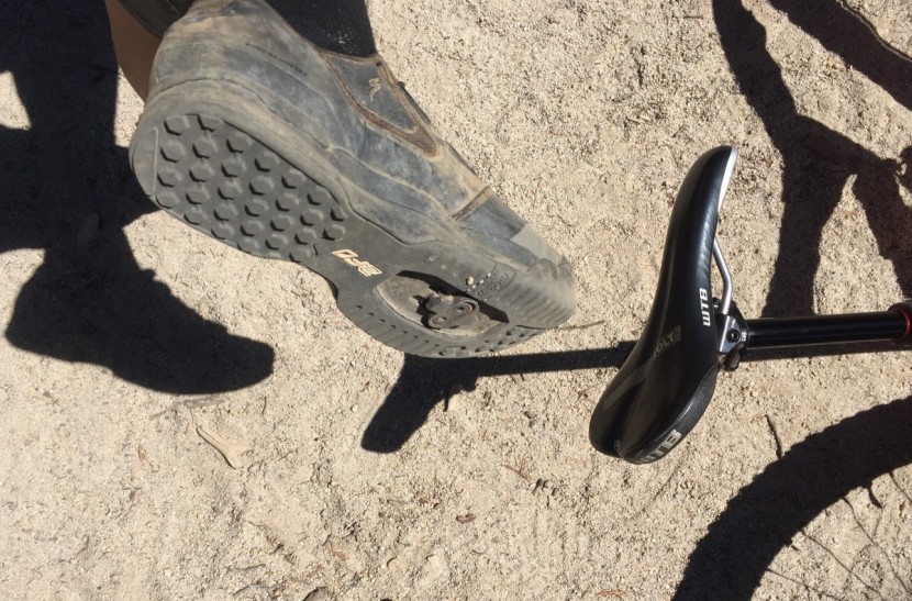 specialized 2fo cliplite - the 2fo's full coverage slipnot rubber sole with raised traction...