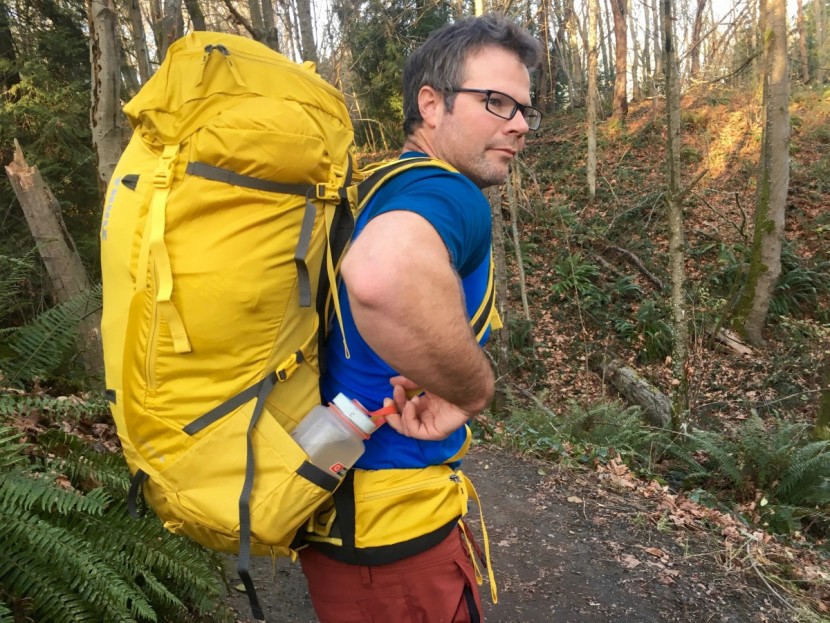 thule versant 70 - the versant 70l is a jack-of-all-trades pack that is sports...