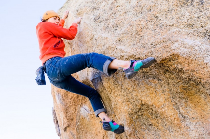 mad rock lotus - here, the lotus is at work toeing in on overhanging terrain.