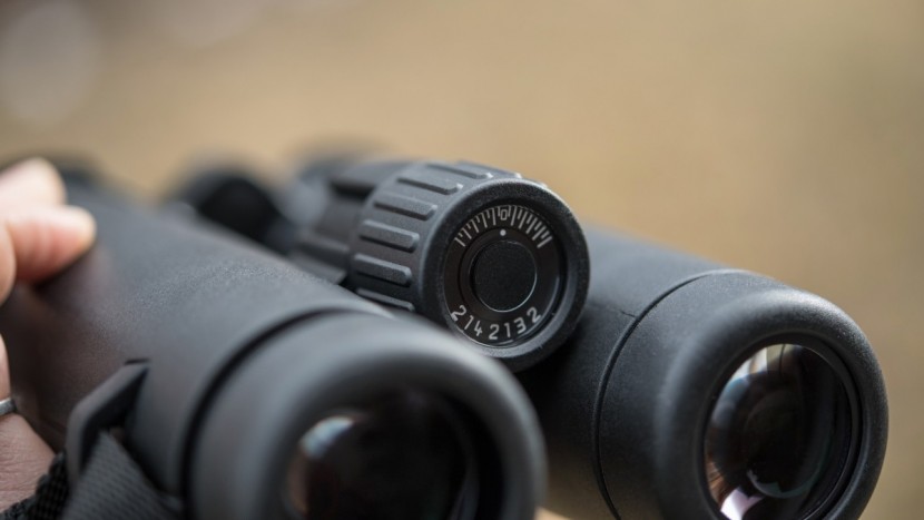 leica noctivid 10x42 - it can be a bit difficult to get the leica's eye cups even.